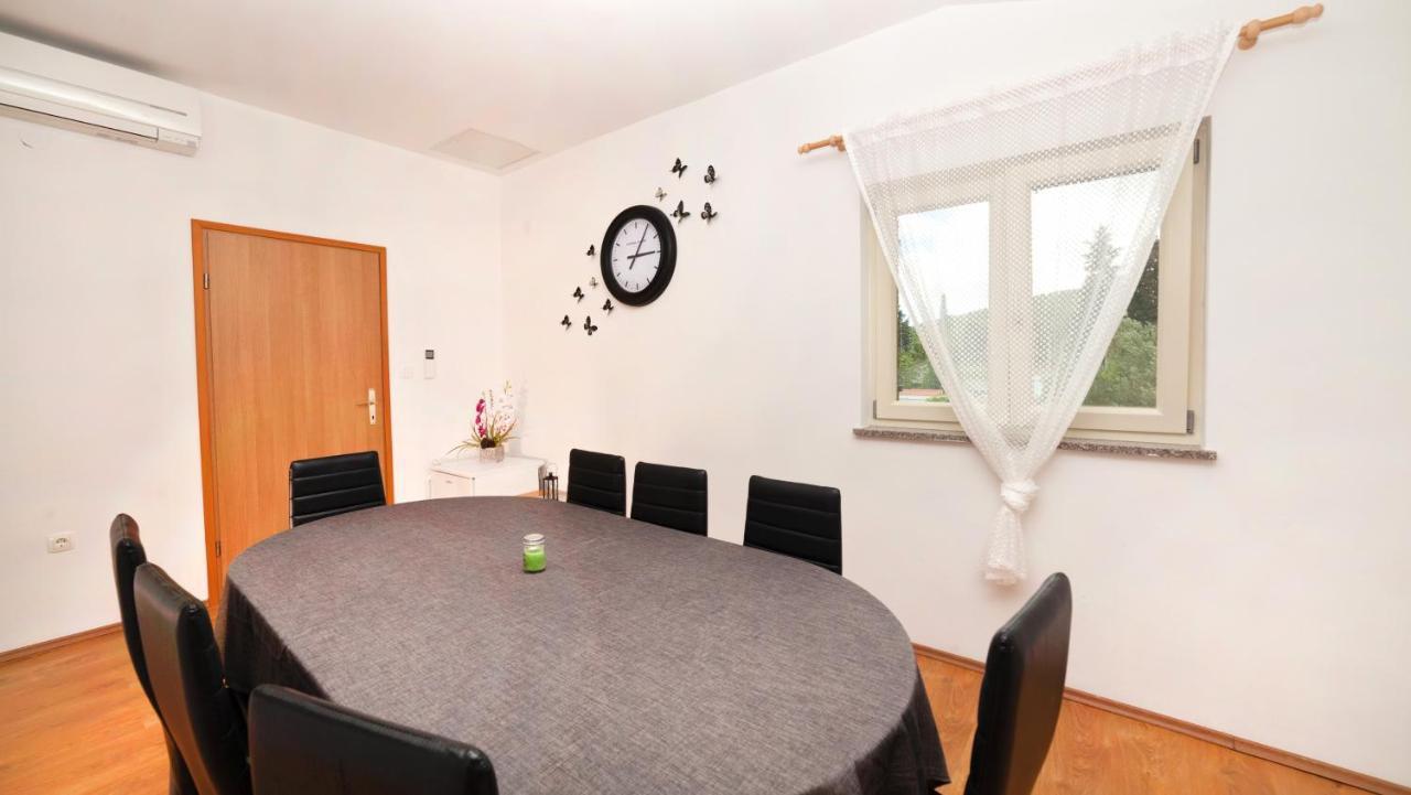 Brseč Apartments Barbara מראה חיצוני תמונה