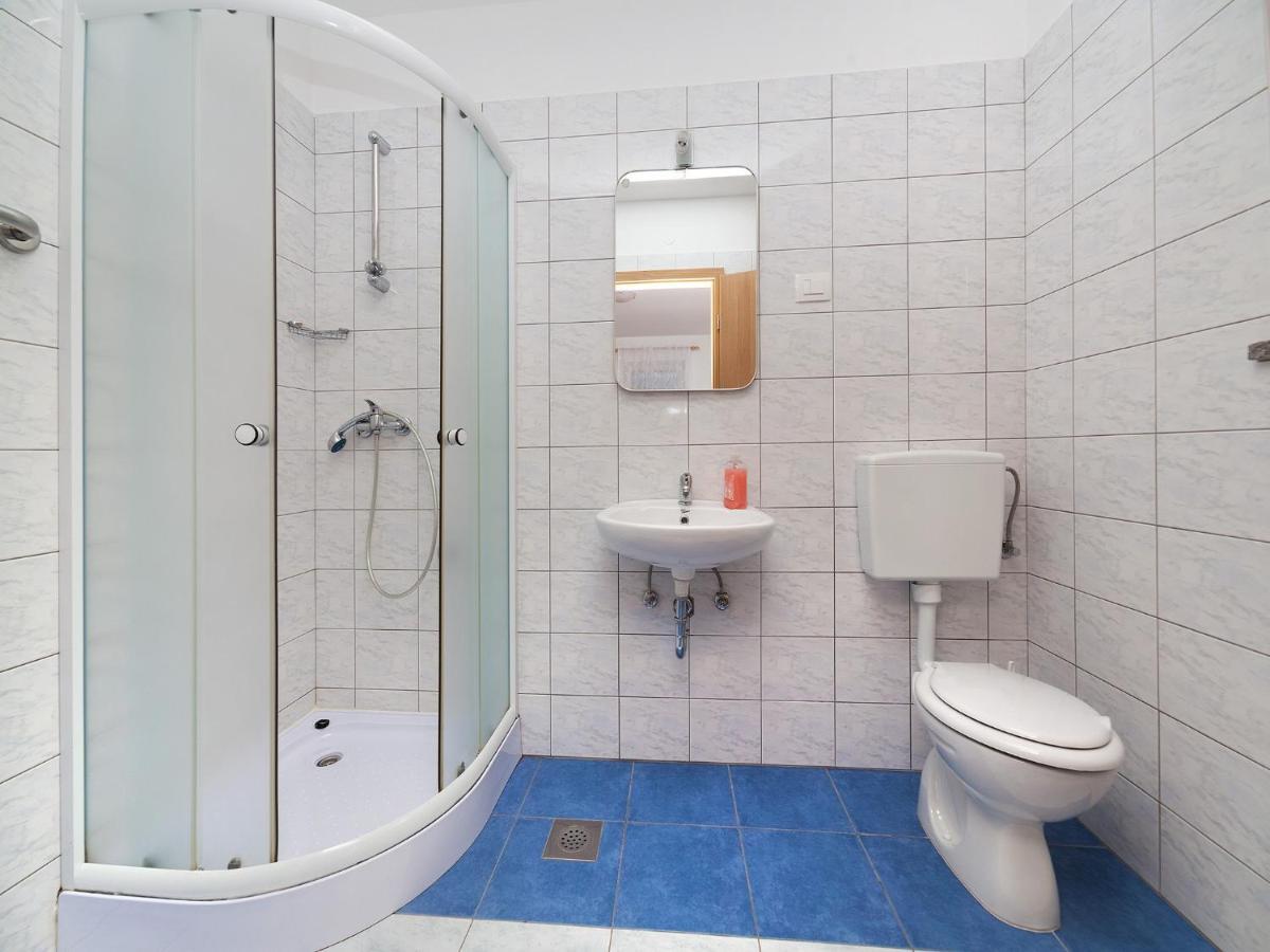 Brseč Apartments Barbara מראה חיצוני תמונה